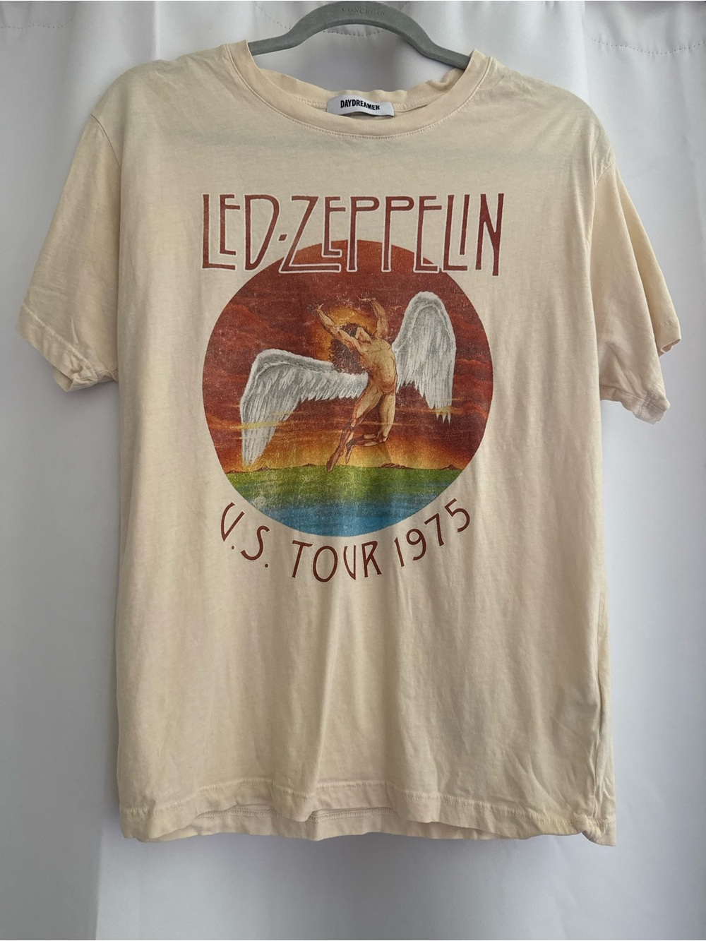 Daydreamer Led Zeppelin U.S. Tour 1975 Vintage Graphic Tee in Cream